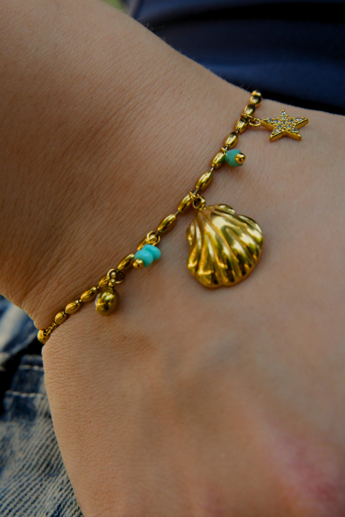 İstridye Figürlü Kadın Çelik Bileklik