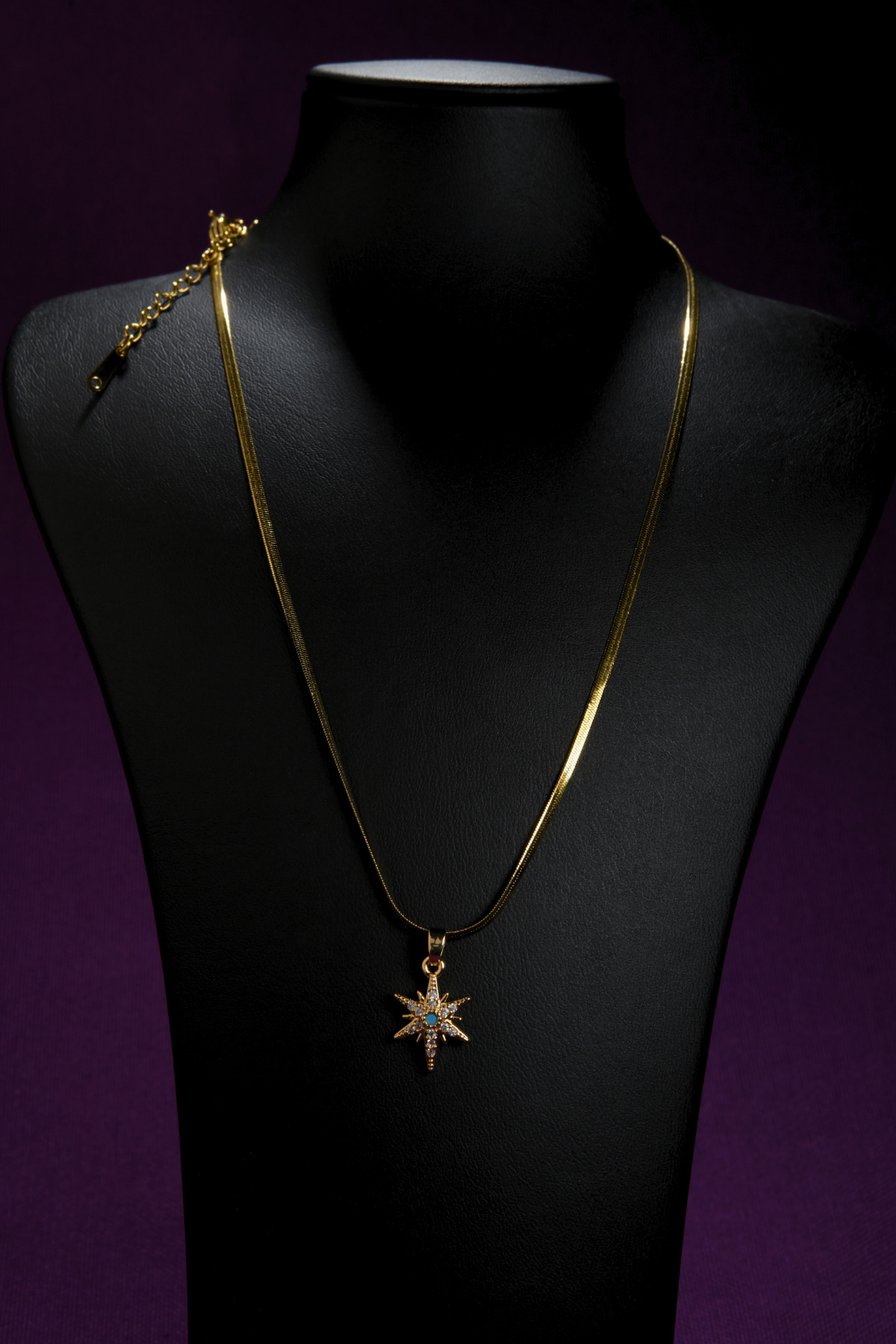 Zirkon Taşlı Yeşil-Beyaz Renk Kutup Yıldızı Model Kadın İtalyan Ezme Çelik Kolye