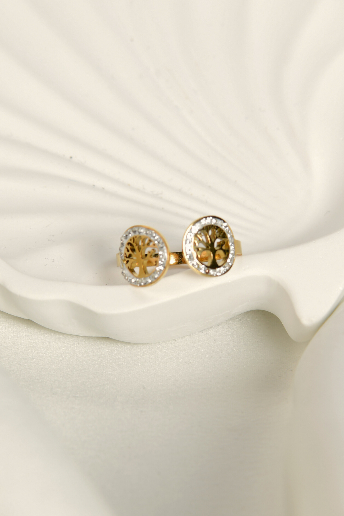 İki Tarafı Ağaç Figürlü Etrafı Taşlı Ayarlanabilir Çelik Yüzük