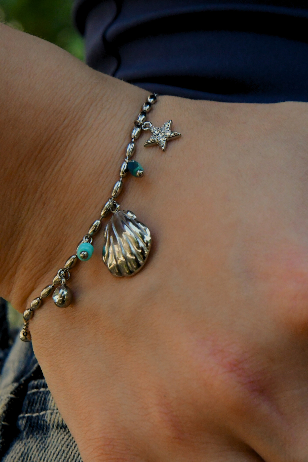 İstridye Figürlü Kadın Çelik Bileklik