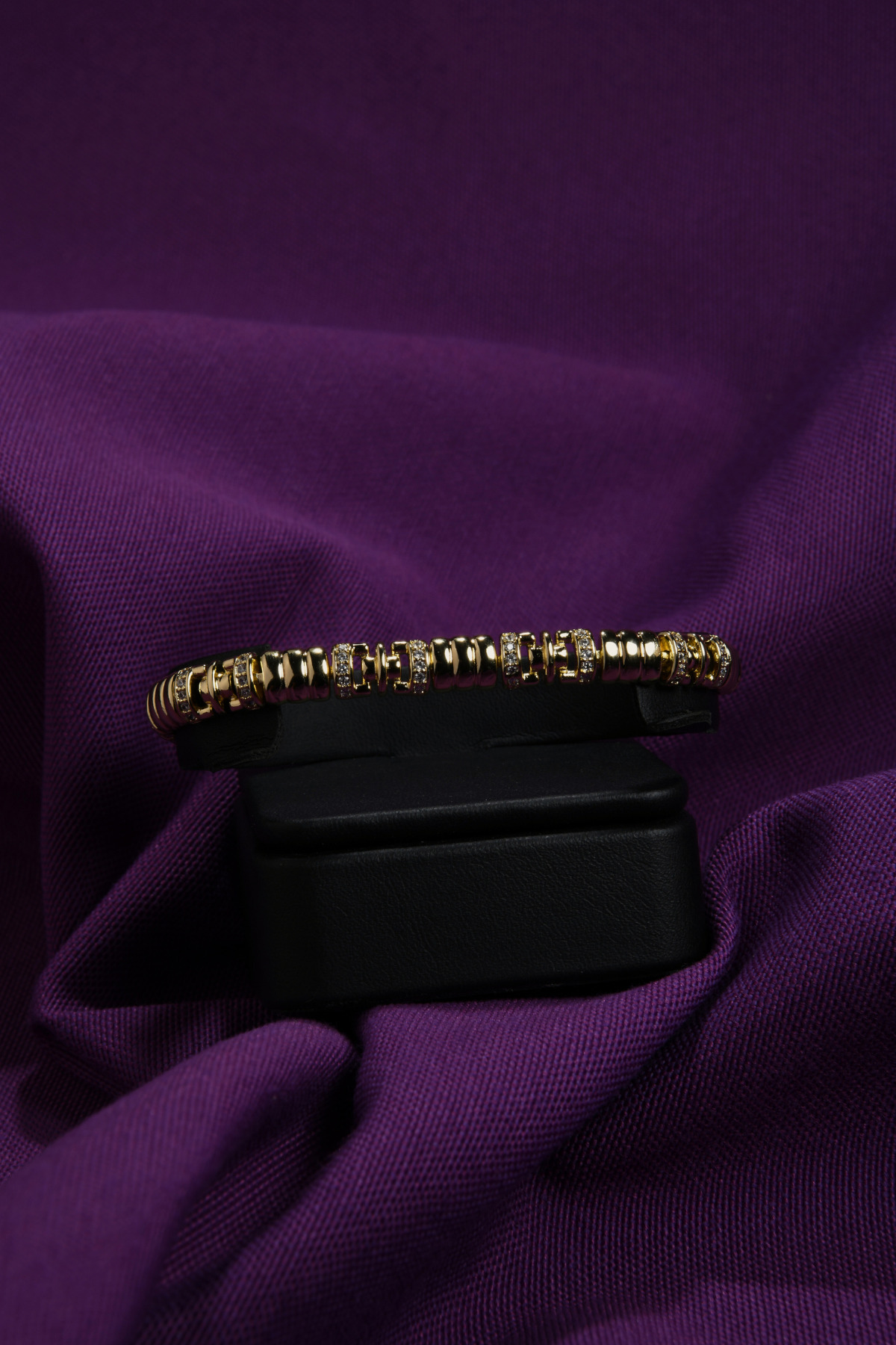 XP Altın Kaplama Zirkon Taşlı Tırtıl Model Kadın Çelik Görünümkü Xp Zincir Bileklik