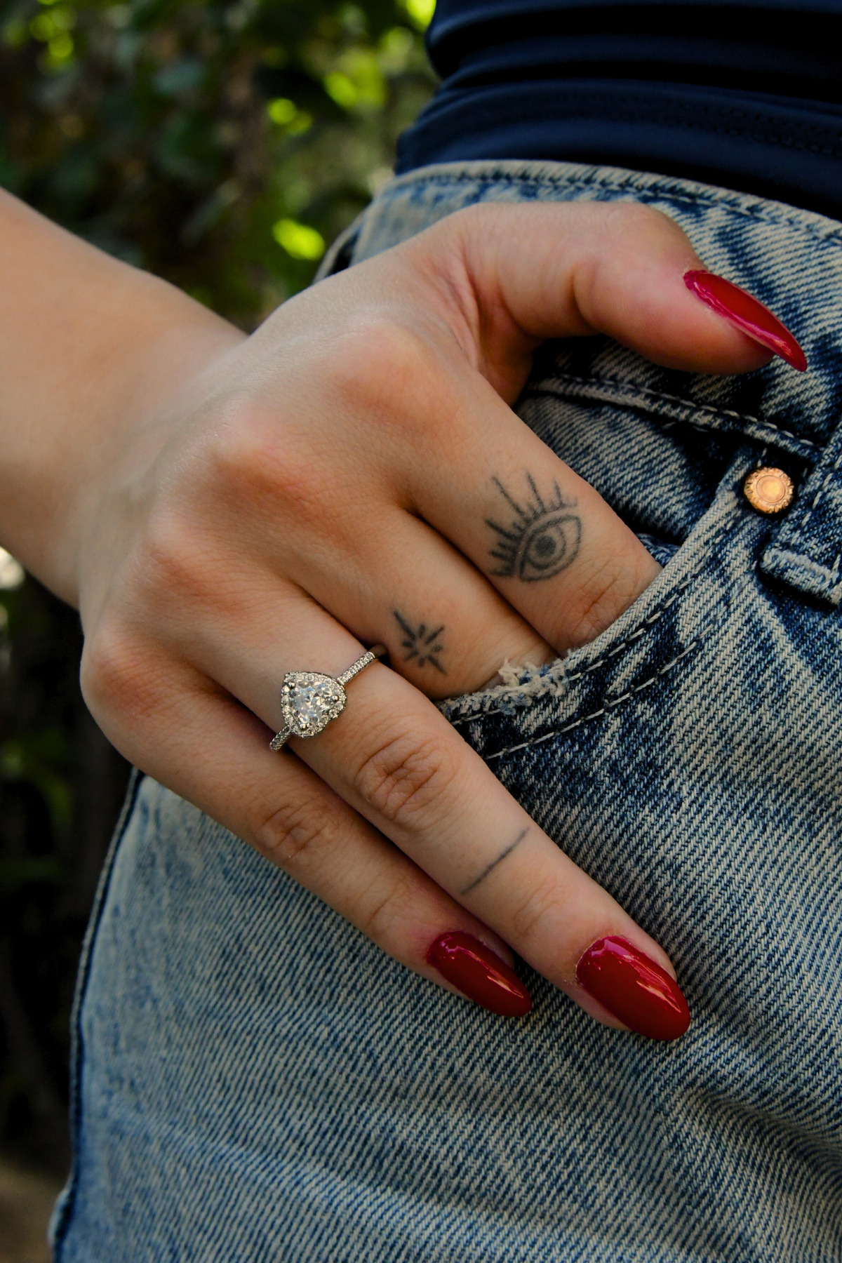 Kalp Figürlü Üzeri Zirkon Taşlı Ayarlanabilir Yüzük Çelik Görünümlü Xp