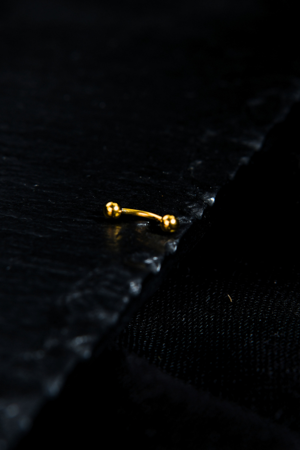 İki Ucu Toplu Yuvarlak Kaş Piercing