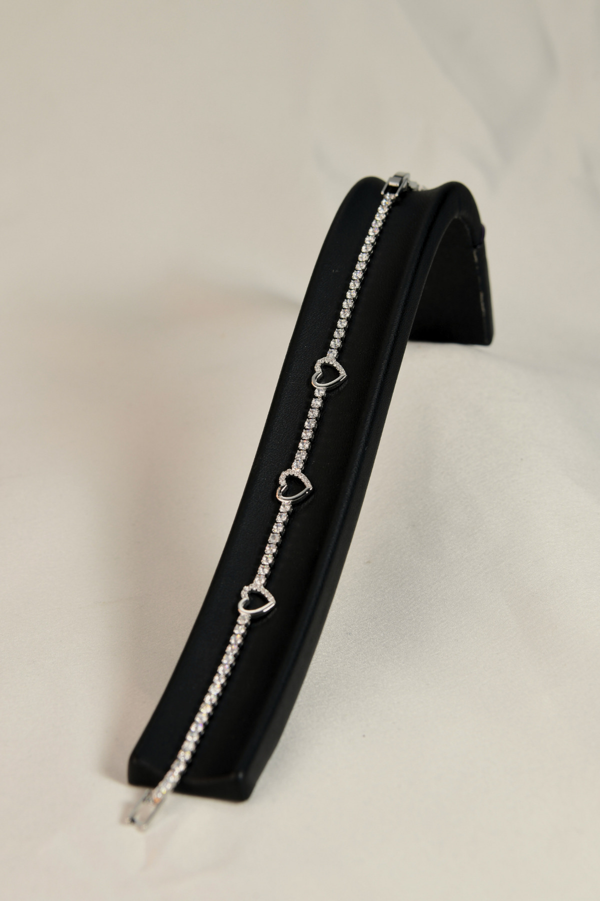 3 Kalpli Yuvarlak Sıralı Zirkon Taşlı Kadın Çelik Görünümlü Xp Zincir Bileklik