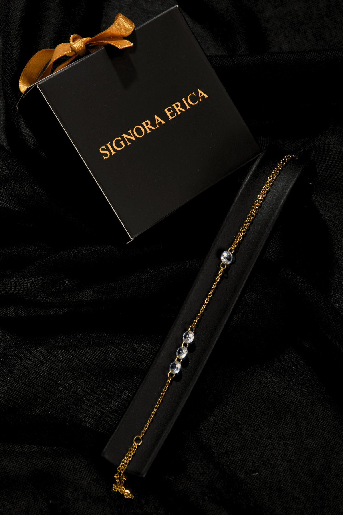 4 Taşlı Aroela Model Çelik Şahmeran