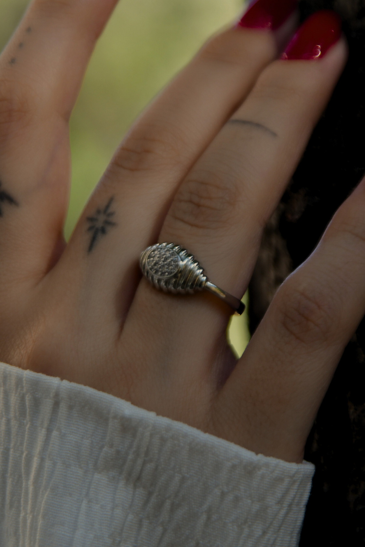 Mekik Desen Üzeri Taşlı Yüzük aAyarlanabilir Çelik Görünümlü Xp