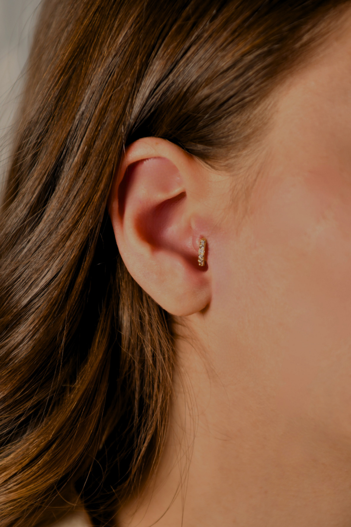 5 Sıra Taşlı Çelik Küpe