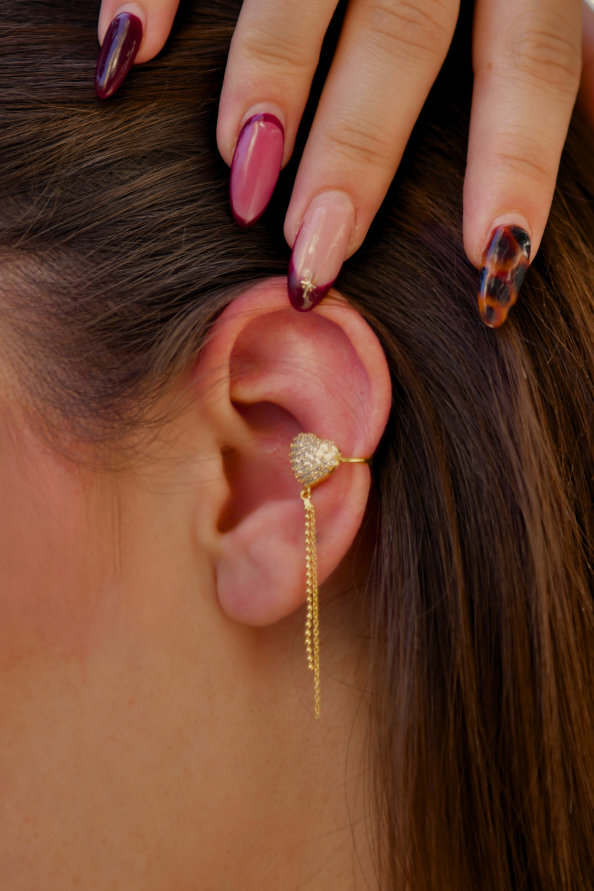 Kalp Figürlü Üzeri Taşlı Ucu Sallatılı Earcuff