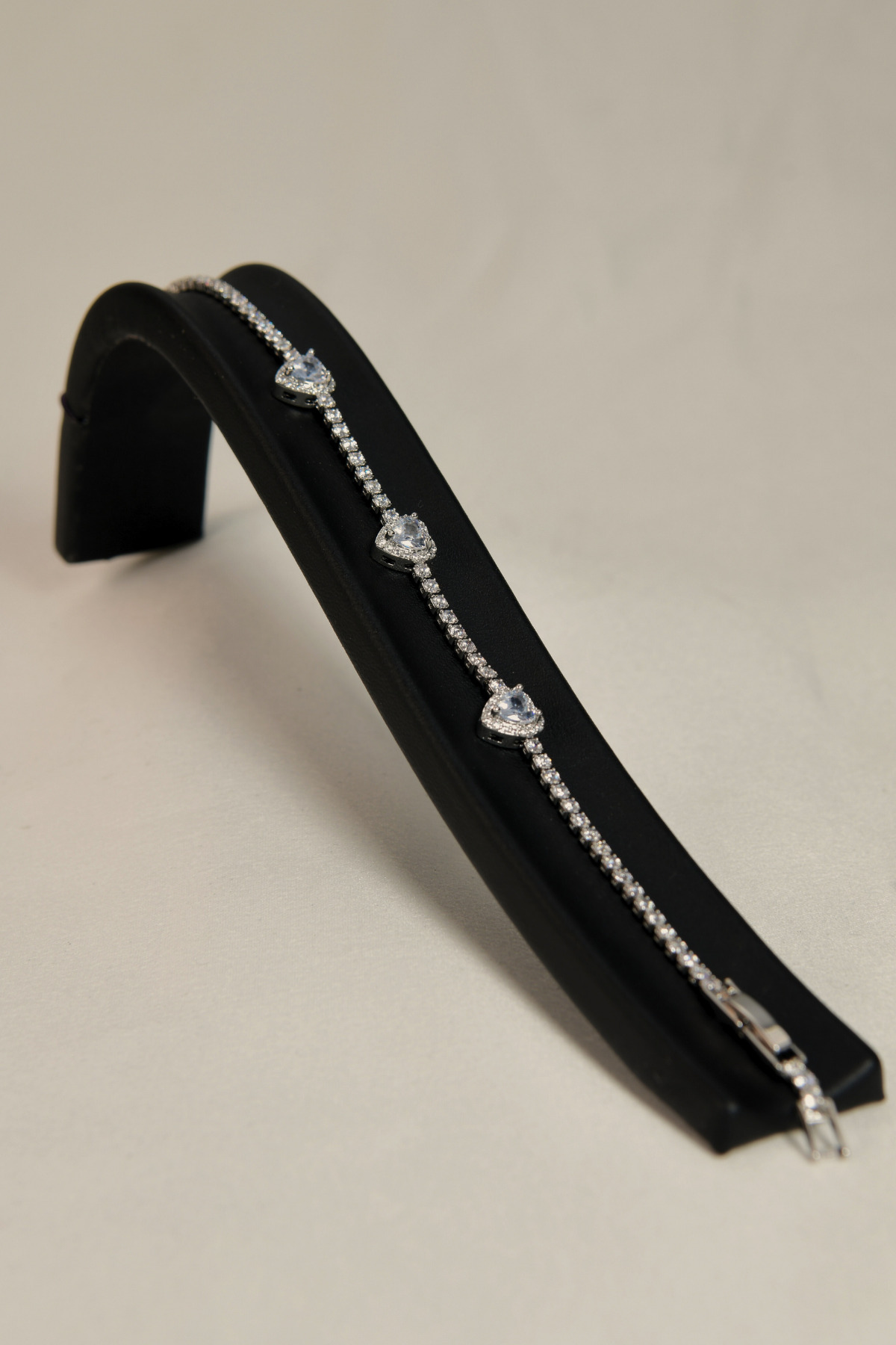 3 Zirkon Kalp Model Kadın Çelik Görünümlü Xp Zincir Bileklik