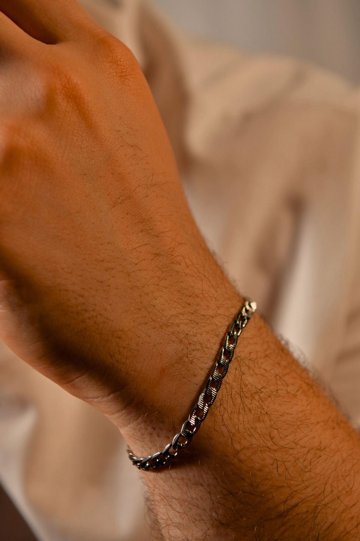 Çizgili İç İçe Geçen Halka Zincir Erkek Bileklik