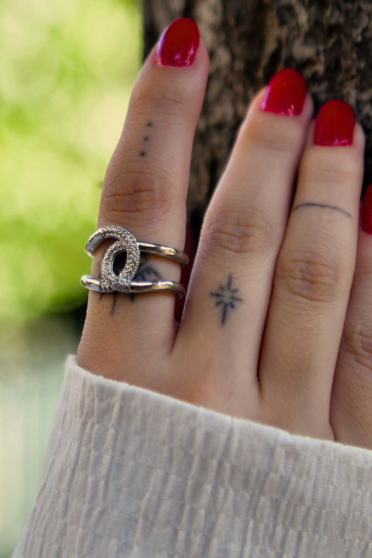 Birbirine Dolanmış Üstü Taşlı Ayarlanabilir Yüzük Çelik Görünümlü Xp