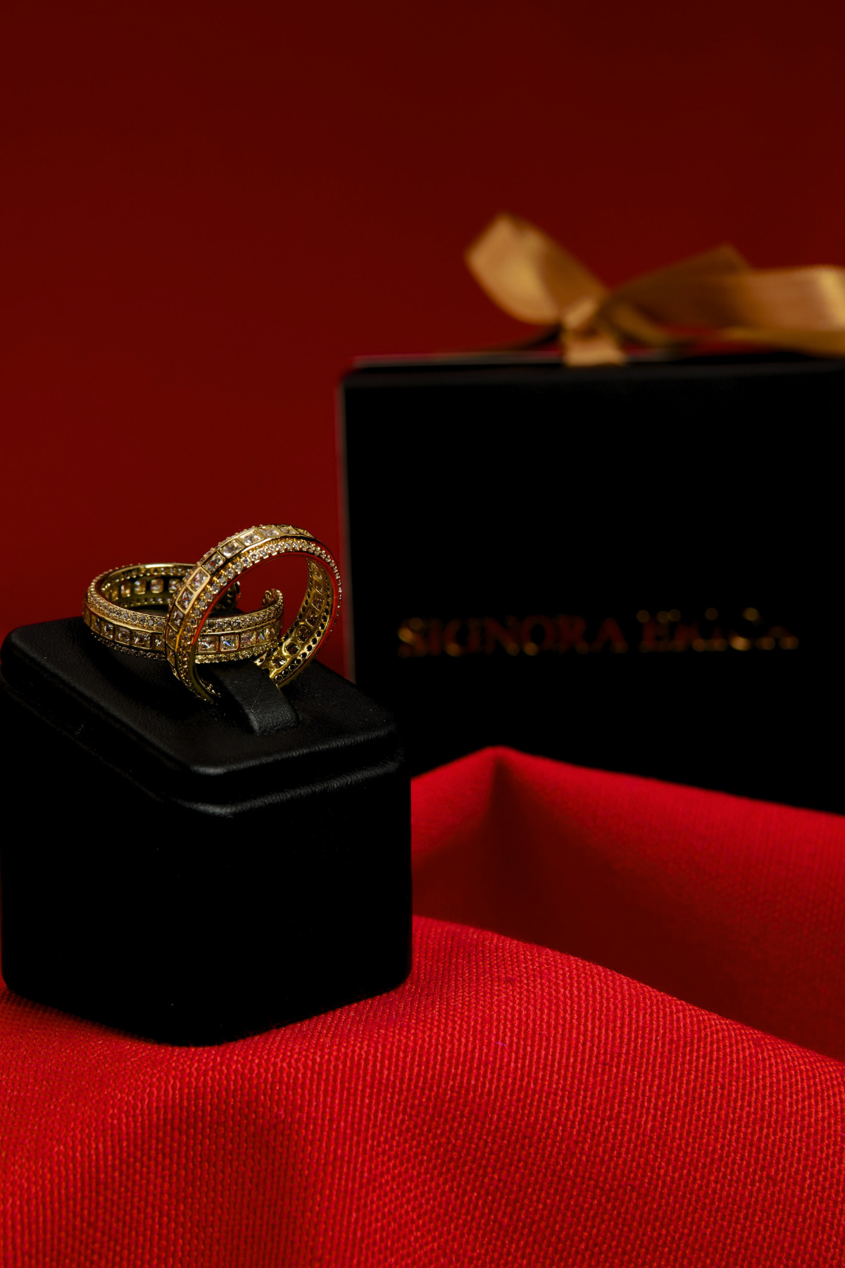 Üzeri Full Taşlı Sıralı Ayarlanabilir Çelik Görünümlü Xp Yüzük